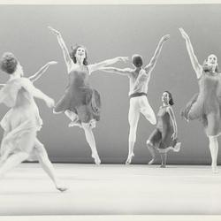 Monnaie Dance Group/Mark Morris in "L'Allegro, il Penseroso ed il Moderato," 1990