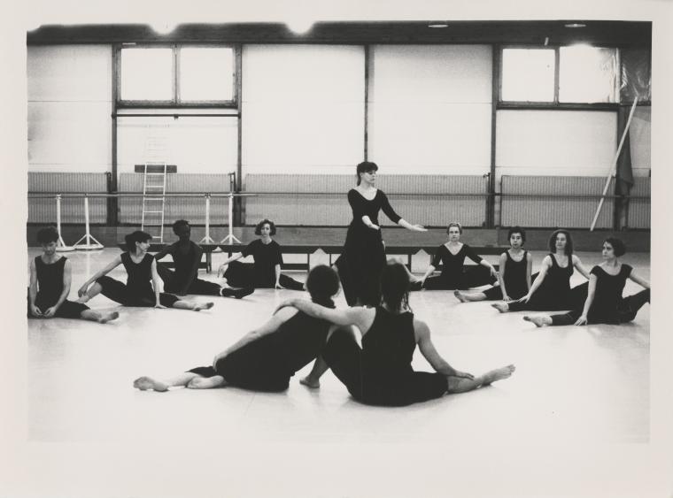 Monnaie Dance Group/Mark Morris rehearsing "Dido and Aeneas," 1989