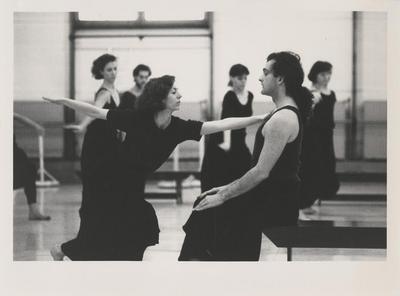 Penny Hutchinson and Mark Morris rehearsing "Dido and Aeneas" at Rue Bara Studios, 1989