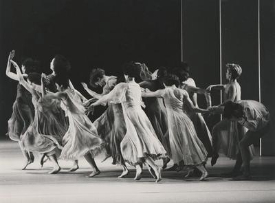 Monnaie Dance Group/Mark Morris in the premiere performance run of "L'Allegro, il Penseroso ed il Moderato," 1988