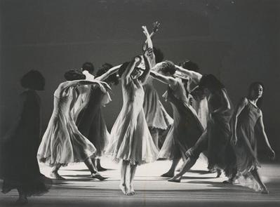 Monnaie Dance Group/Mark Morris in the premiere performance run of "L'Allegro, il Penseroso ed il Moderato," 1988