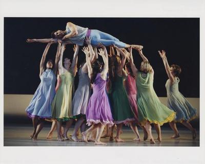 The Dance Group in "L'Allegro, il Penseroso ed il Moderato," 2001