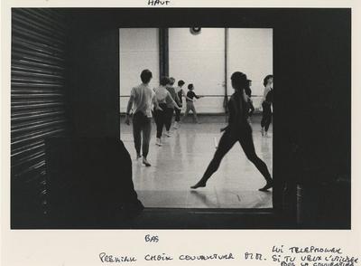 Monnaie Dance Group/Mark Morris rehearsing "L'Allegro, il Penseroso ed il Moderato" at Rue Bara Studios, 1988