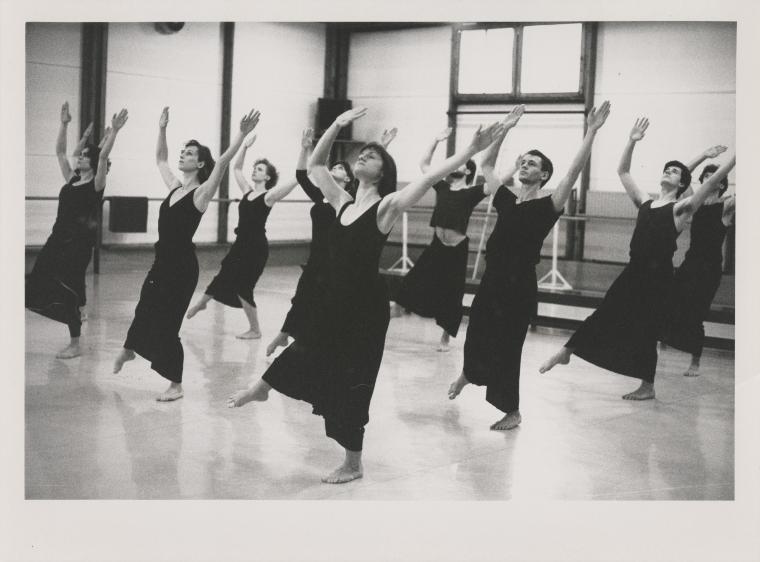 Monnaie Dance Group/Mark Morris rehearsing "Dido and Aeneas" at Rue Bara Studios, 1989