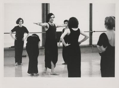 Mark Morris and the company rehearsing "Dido and Aeneas" at Rue Bara Studios, 1989