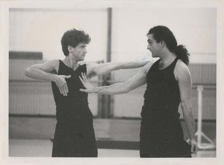 Jon Mensinger and Mark Morris rehearsing "Dido and Aeneas" at Rue Bara Studios, 1989