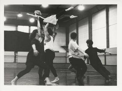 Monnaie Dance Group/Mark Morris rehearsing "The Hard Nut" at Rue Bara Studios, 1990