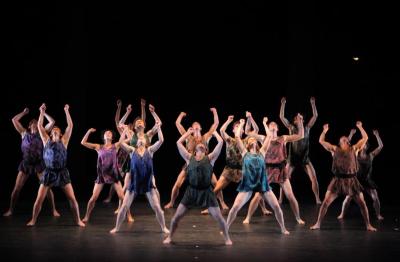 The Dance Group in "Grand Duo," 2011