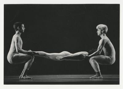 Joachim Schlömer, Donald Mouton, and Teri Weksler in "Frisson," 1988