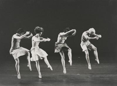 Tina Fehlandt, Penny Hutchinson, Ruth Davidson, and Donald Mouton in "Gloria," 1988