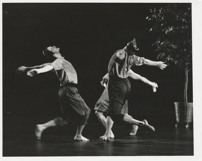 Mark Morris, Susan Hadley, and Rob Besserer in the premiere performance run of "Pièces en Concert," 1986