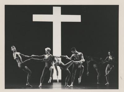 Monnaie Dance Group/Mark Morris in "Stabat Mater," 1989